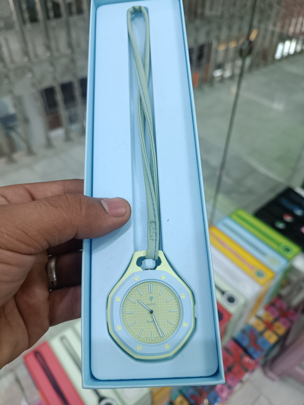 ساعت رویال پاپ