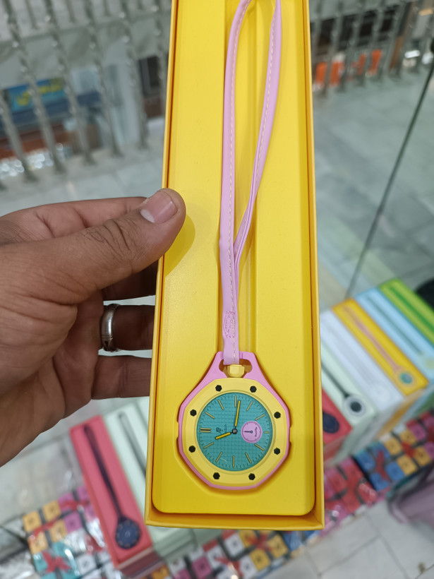 ساعت رویال پاپ