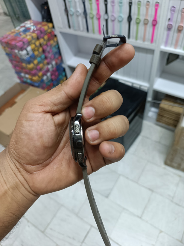 ساعت مچی بند چرم فسیل سه موتوره فعال کرنوگراف